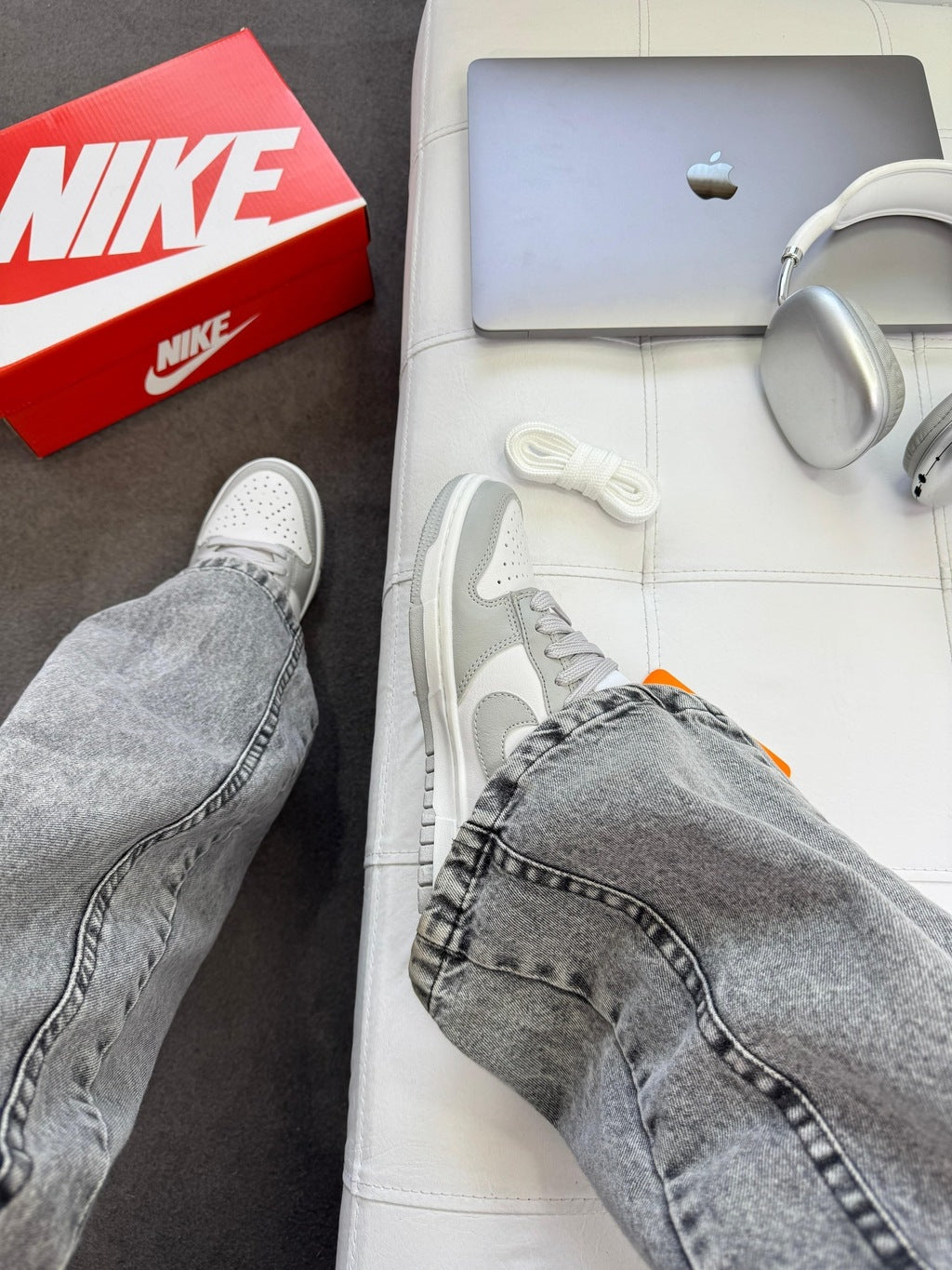 Tênis Nike Dunk Low Cinza Couro Vegano