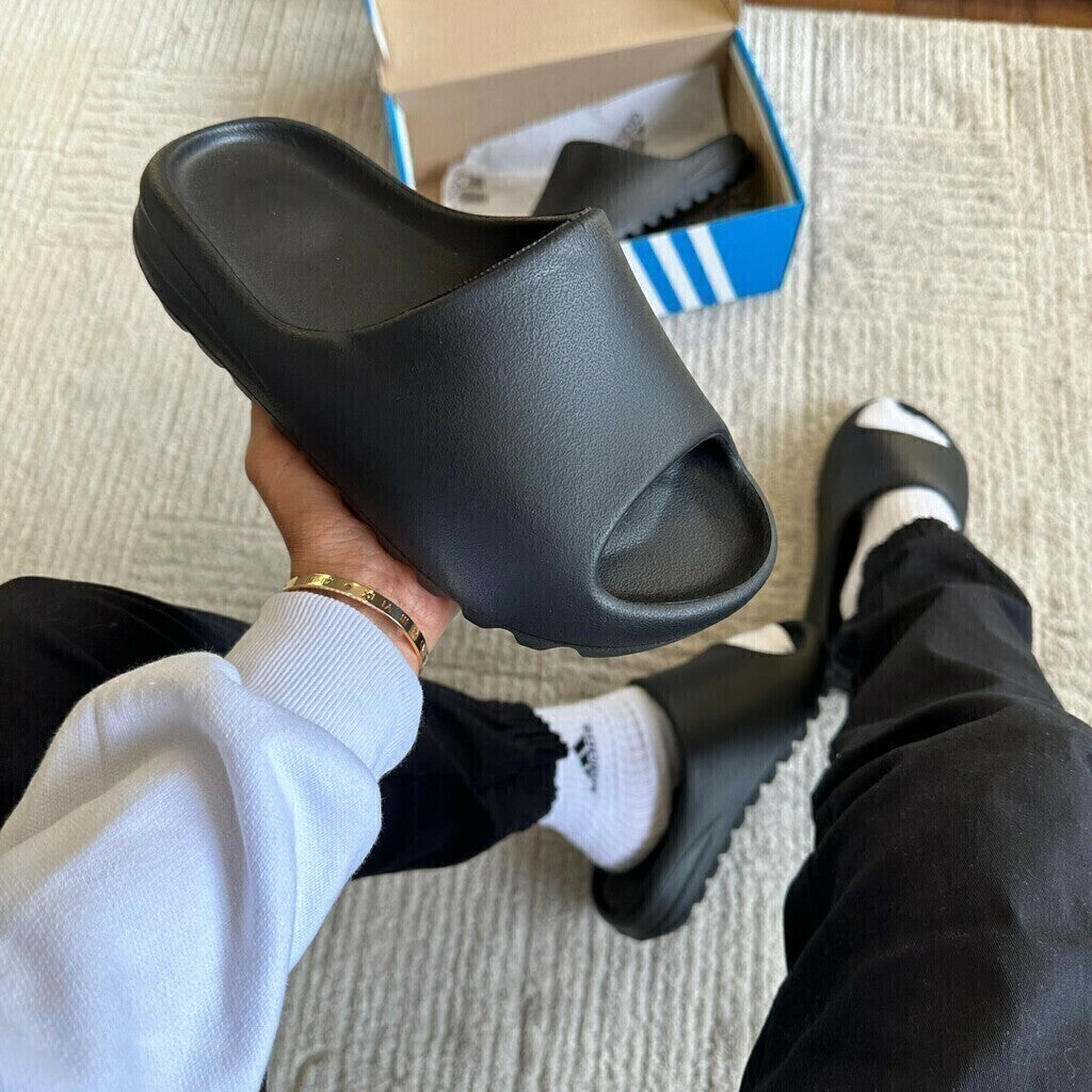 Slide Adidas Yeezy Nuvem Premium