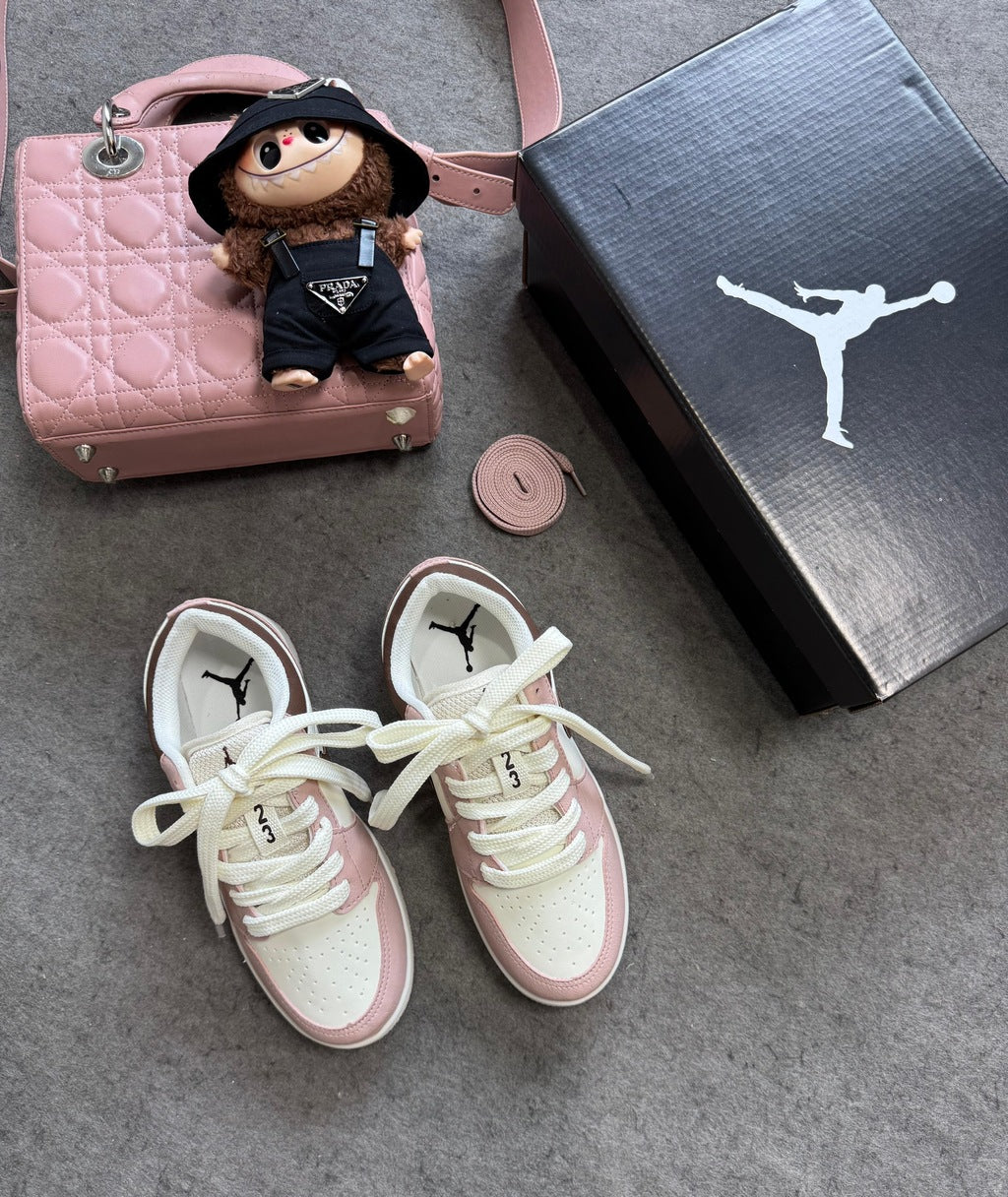 Tênis Nike Jordan Low 23 Creme Rose Prime