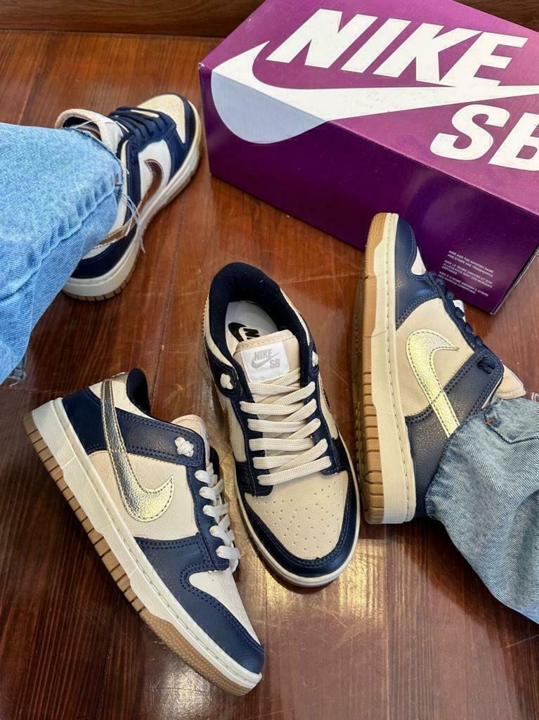 Tênis Nike Dunk Azul Dourado