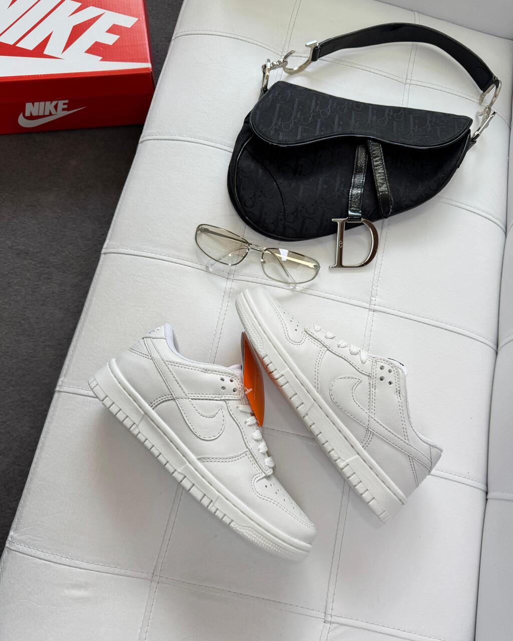 Tênis Nike Dunk Low Branco Couro