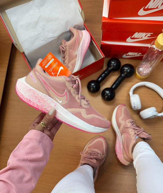 Tênis Nike Zoom React NK 47 Prime