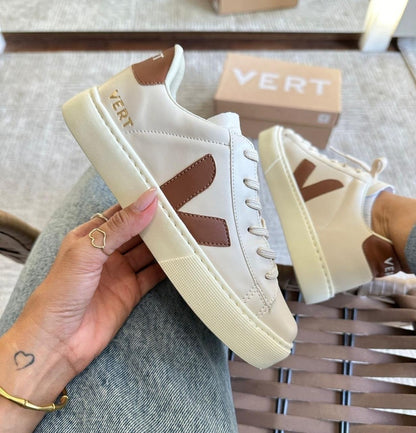 Tênis V Cadarço Caramelo Premium