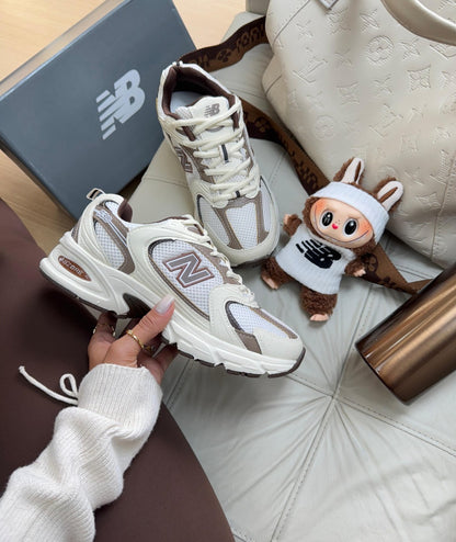 Tênis New Balance 530 Off Café Retrô Luxo