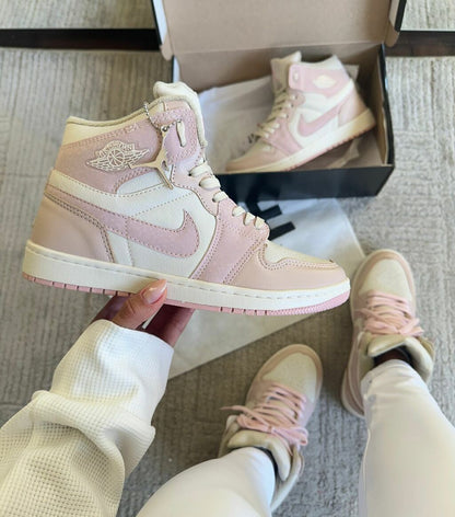 Tênis Nike Jordan Bota Rosa