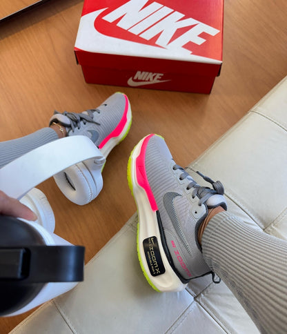Tênis Nike Zoom X Invicible Run 3 Cinza e Rosa
