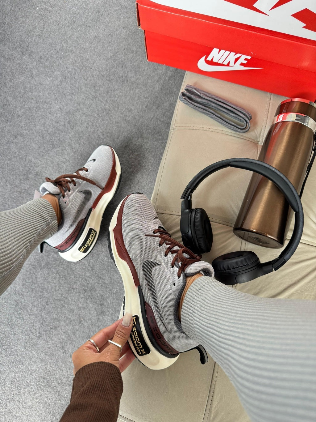 Tênis Nike Zoom X Cinza e Marrom