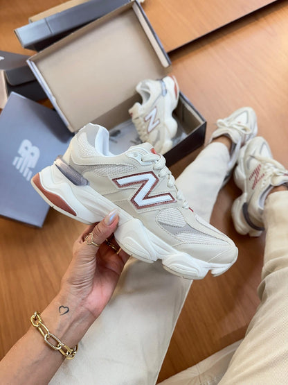 Tênis New Balance 9060 Off White Borgonha Couro 100% Legítimo