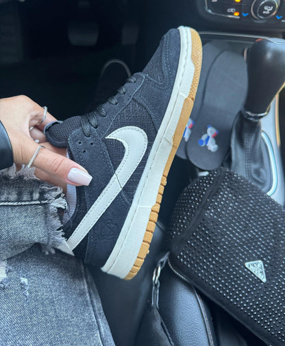 Tênis Nike Dunk Low Preto Teddy Bear
