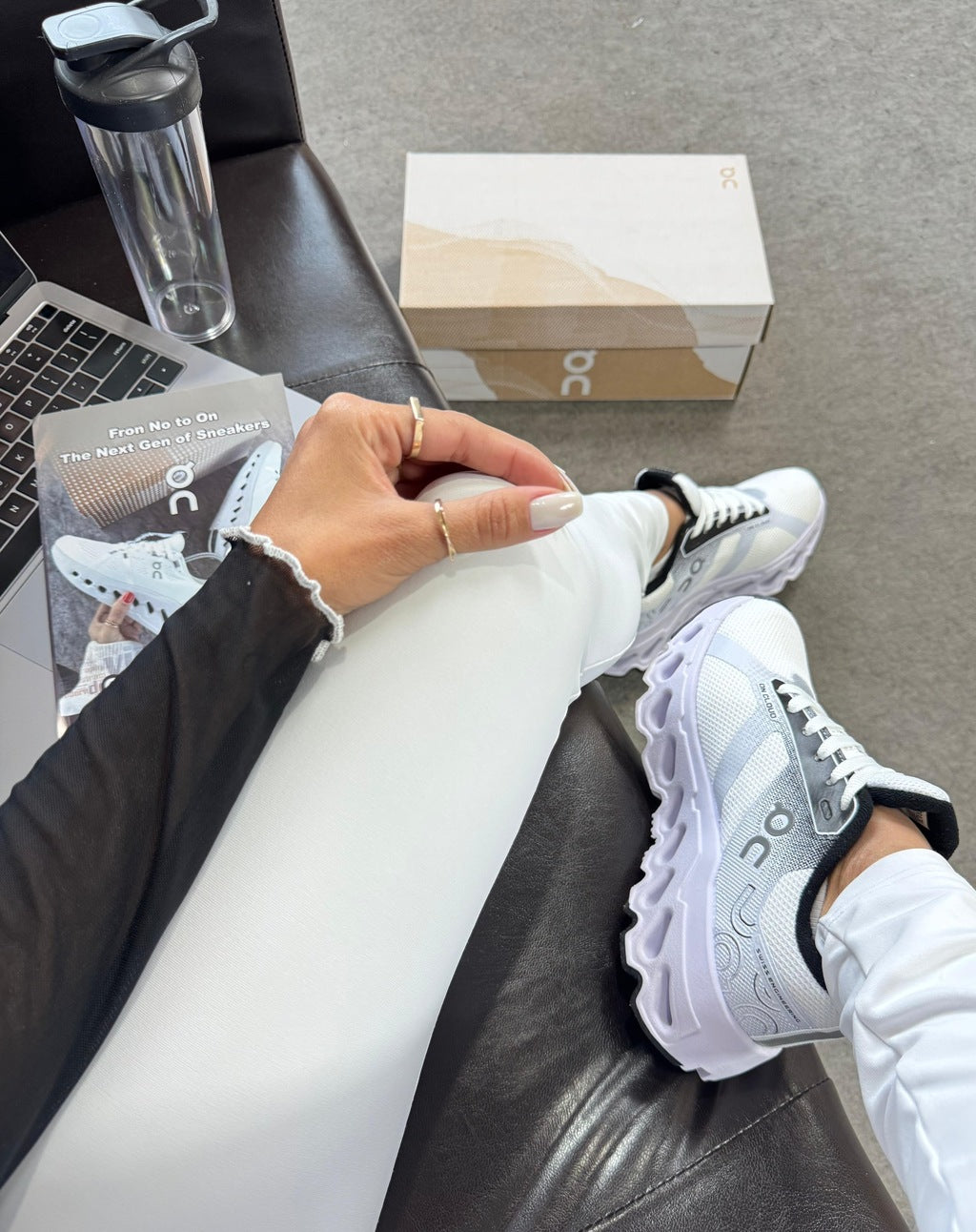 Tênis On Coudtilt Bege Prime