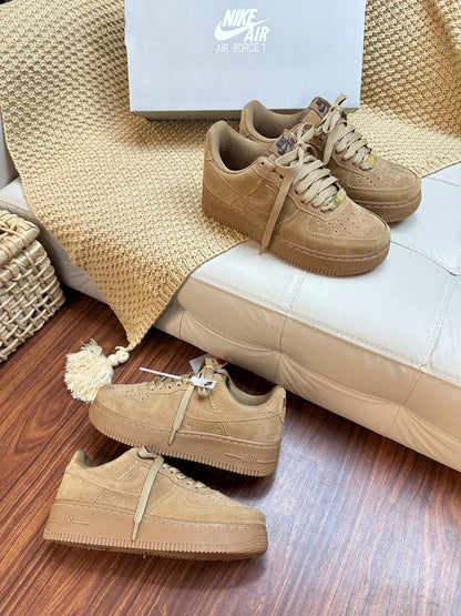 Tênis Nike Air Force Caramelo Camurça 2.0