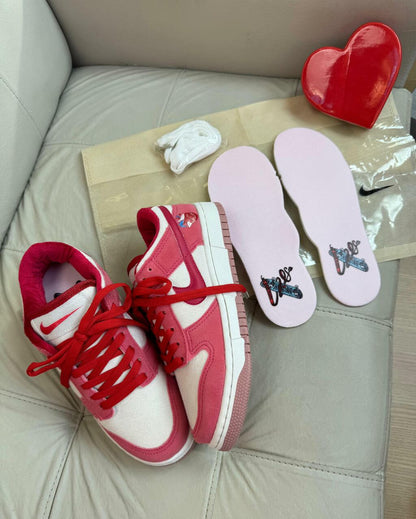 Tênis Nike Dunk Low Red Strangelove