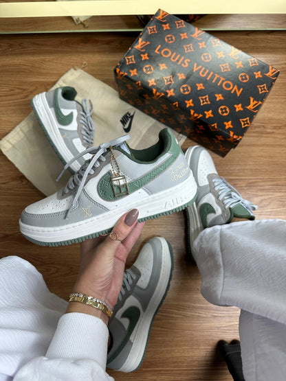 Tênis Nike Air Force LV Verde