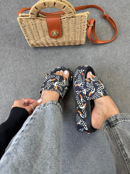 Tamanco Farm Rio - Preto/Tucano