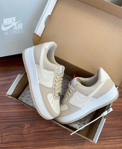 Tênis Nike Air Force Creme Prime