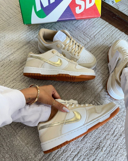 Tênis Nike Dunk Low Ouro Prime