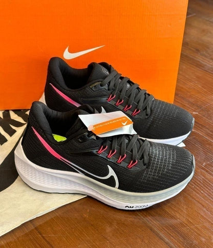 Tênis Nike Air Zoom Esportivo Preto e Rosa