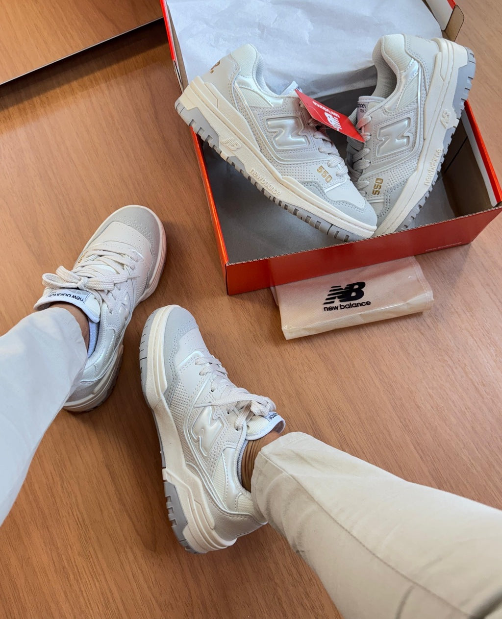 Tênis New Balance 550 Bege - Lançamento