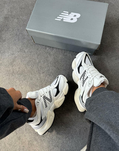 Tênis New Balance 9060 Branco e Preto Couro 100% Legítimo