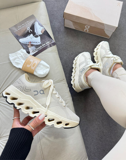 Tênis On Coudtilt Bege Prime