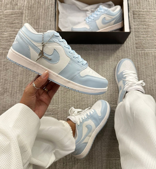 Tênis Nike Jordan Low Azul Bebê