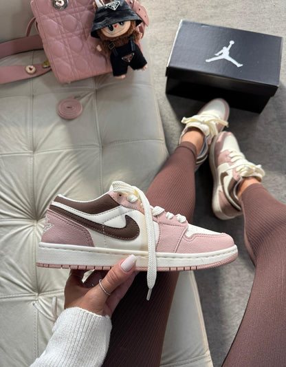 Tênis Nike Jordan Low 23 Creme Rose Prime