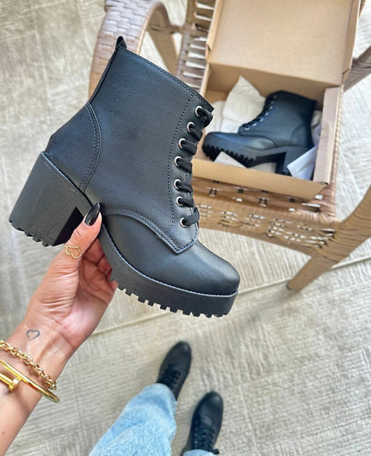 Bota Coturno Antonella Preta