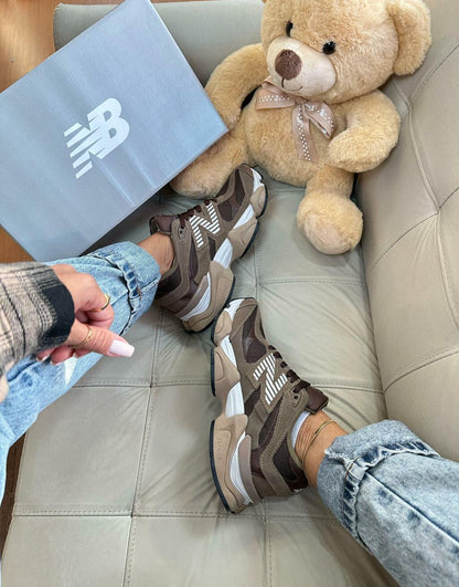 Tênis New Balance 9060 Marrom Couro 100% Legítimo