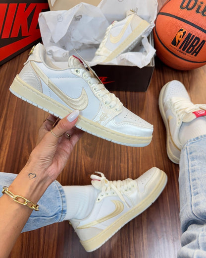 Tênis Nike Jordan Low X Travis Scott Prime