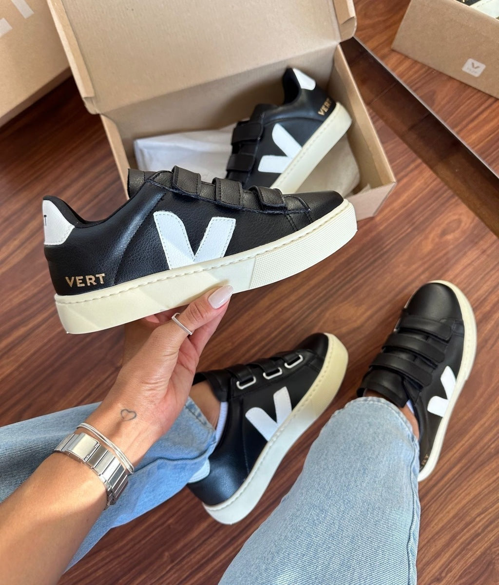 Tênis V Vert Velcro Preto e Branco