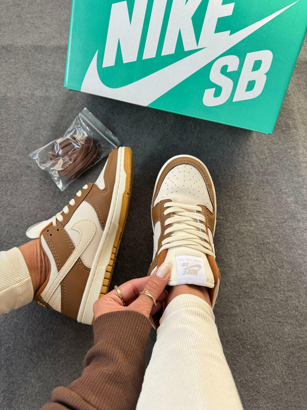 Tênis Nike Dunk Low Caramelo Off Prime