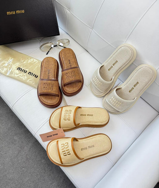 Flat Miu Miu Casual Luxo