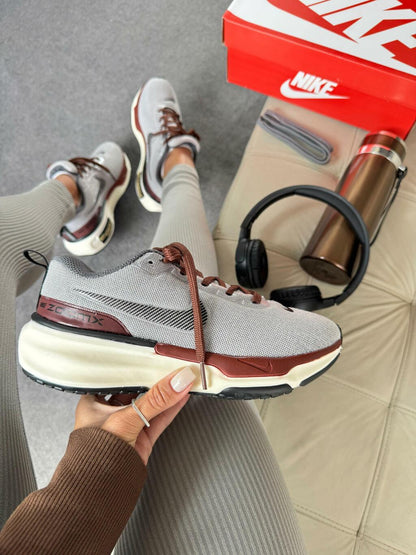 Tênis Nike Zoom X Cinza e Marrom