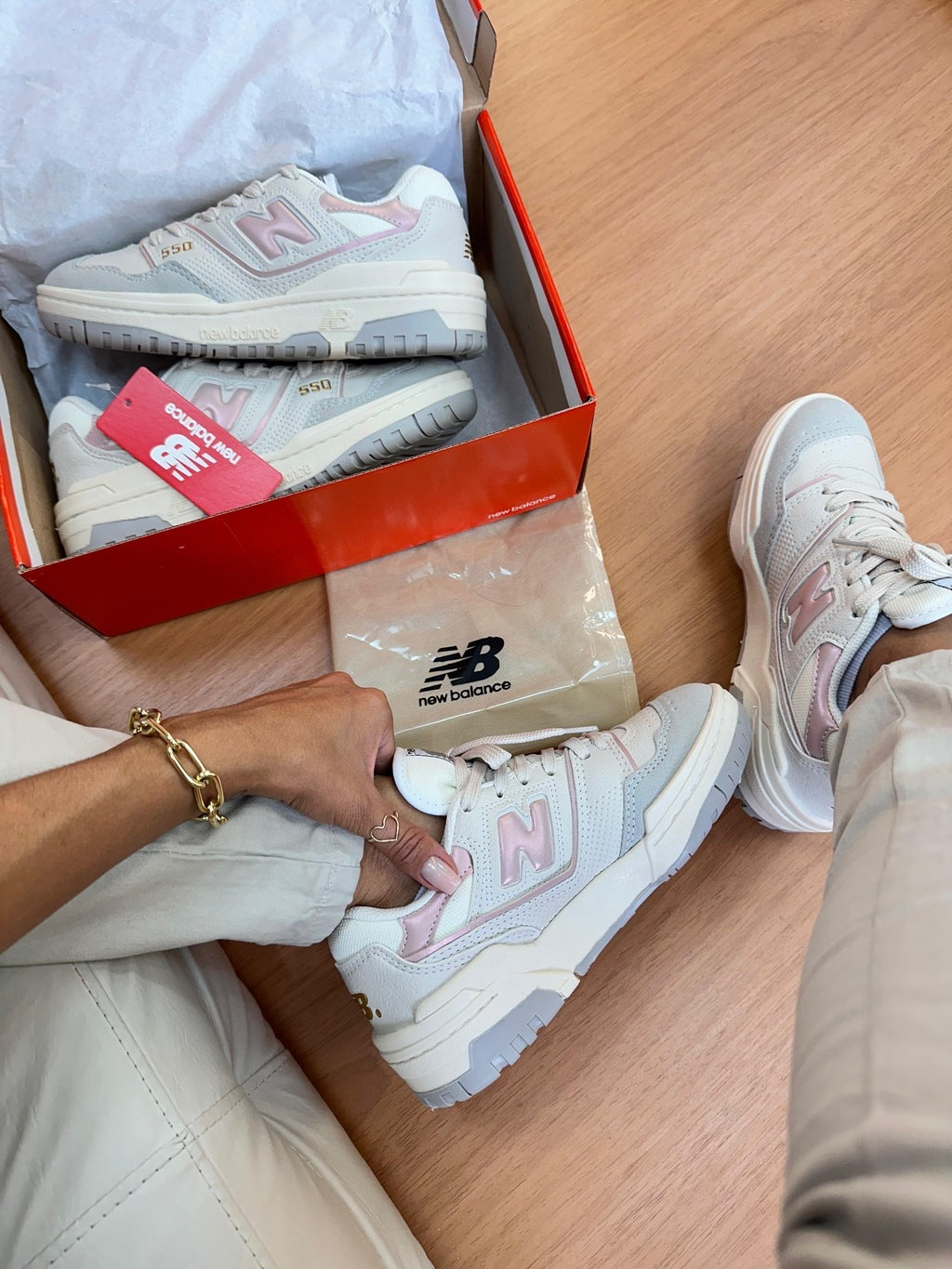 Tênis New Balance 550 Bege - Lançamento