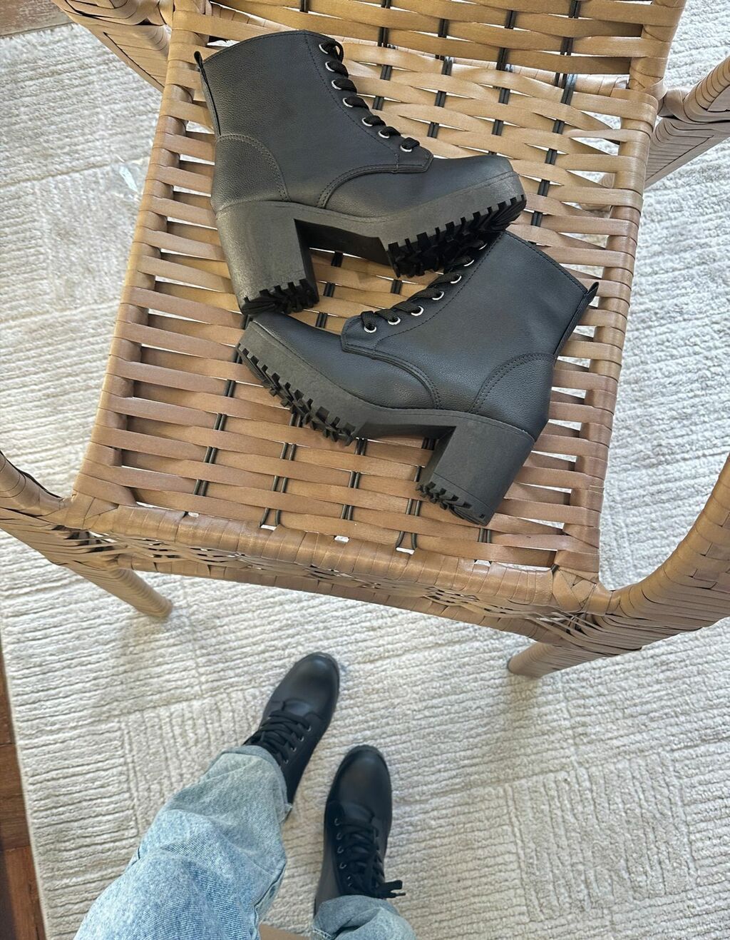 Bota Coturno Antonella Preta