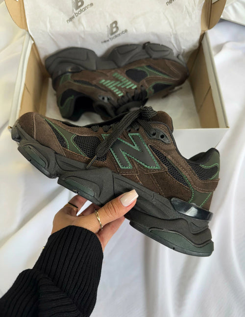 Tênis New Balance 9060 Marrom Militar Couro 100% Legítimo