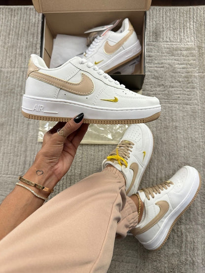 Tênis Nike Air Force Nude Premium