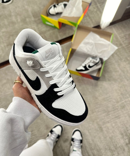 Tênis Nike Dunk Low Camurça Cinza e Preto