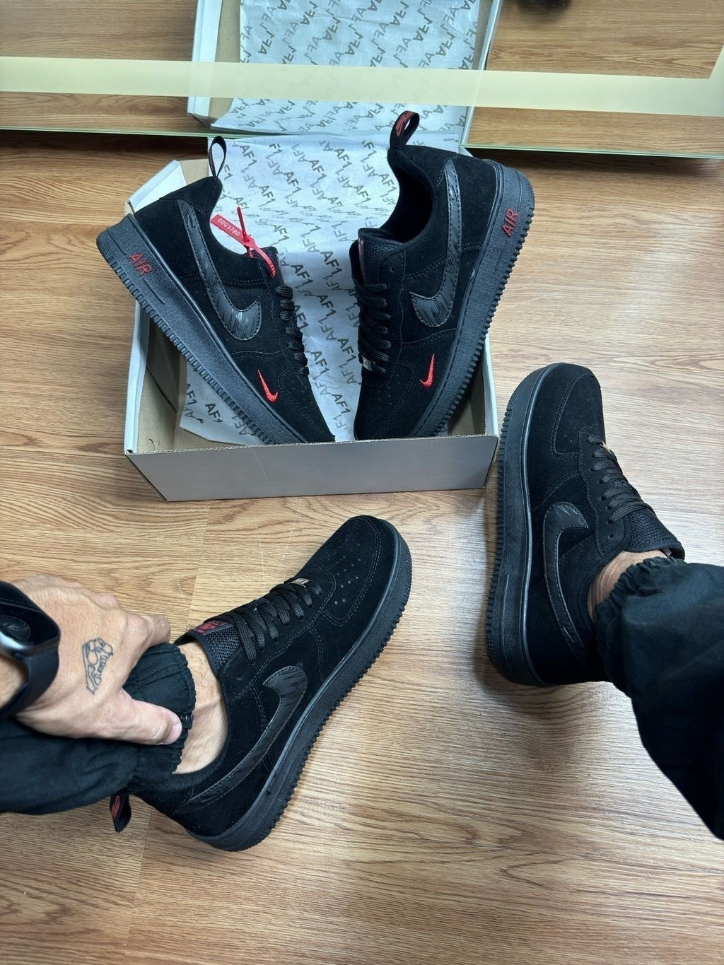Tênis Nike Air Force Black Suede Luxo