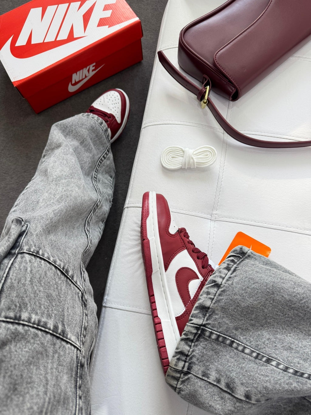 Tênis Nike Dunk Low Bordô Couro