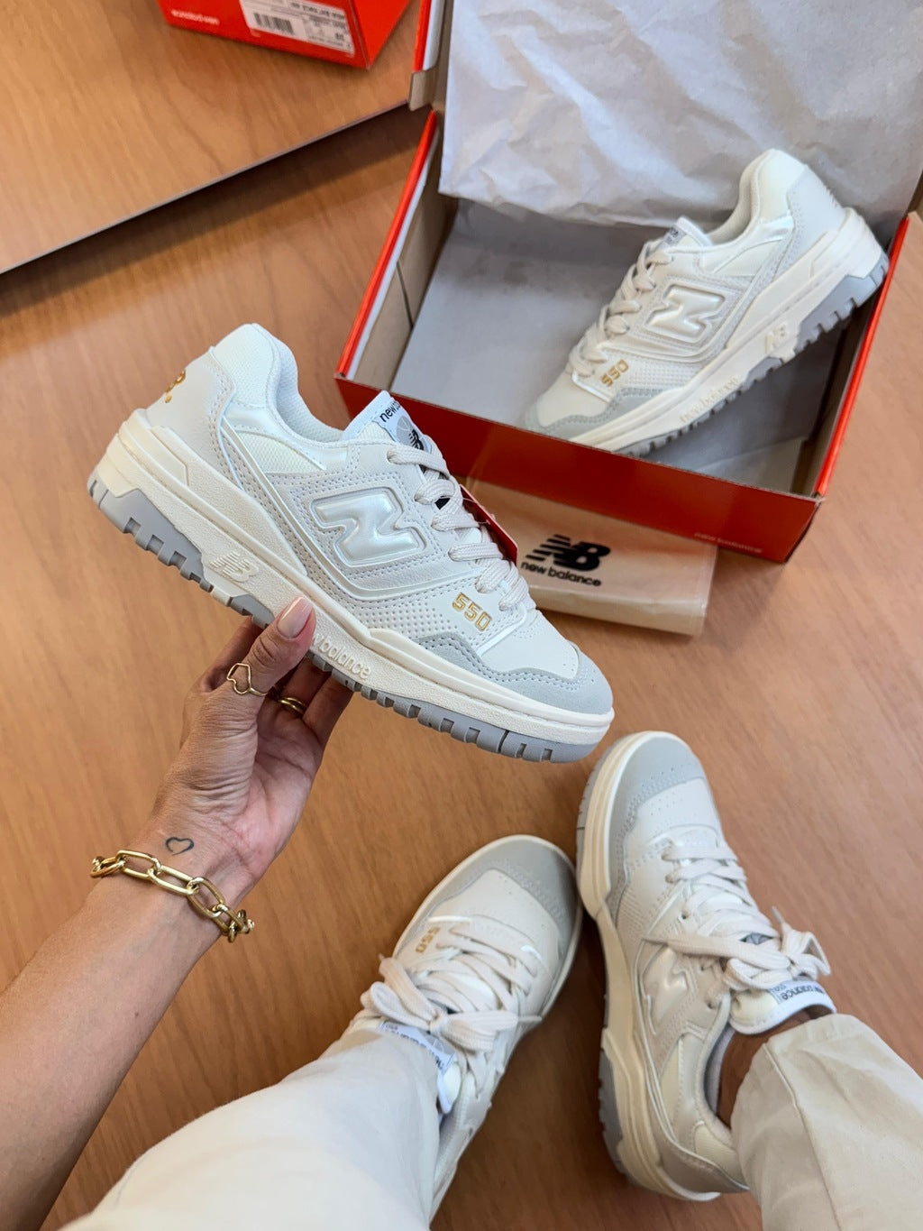 Tênis New Balance 550 Bege - Lançamento