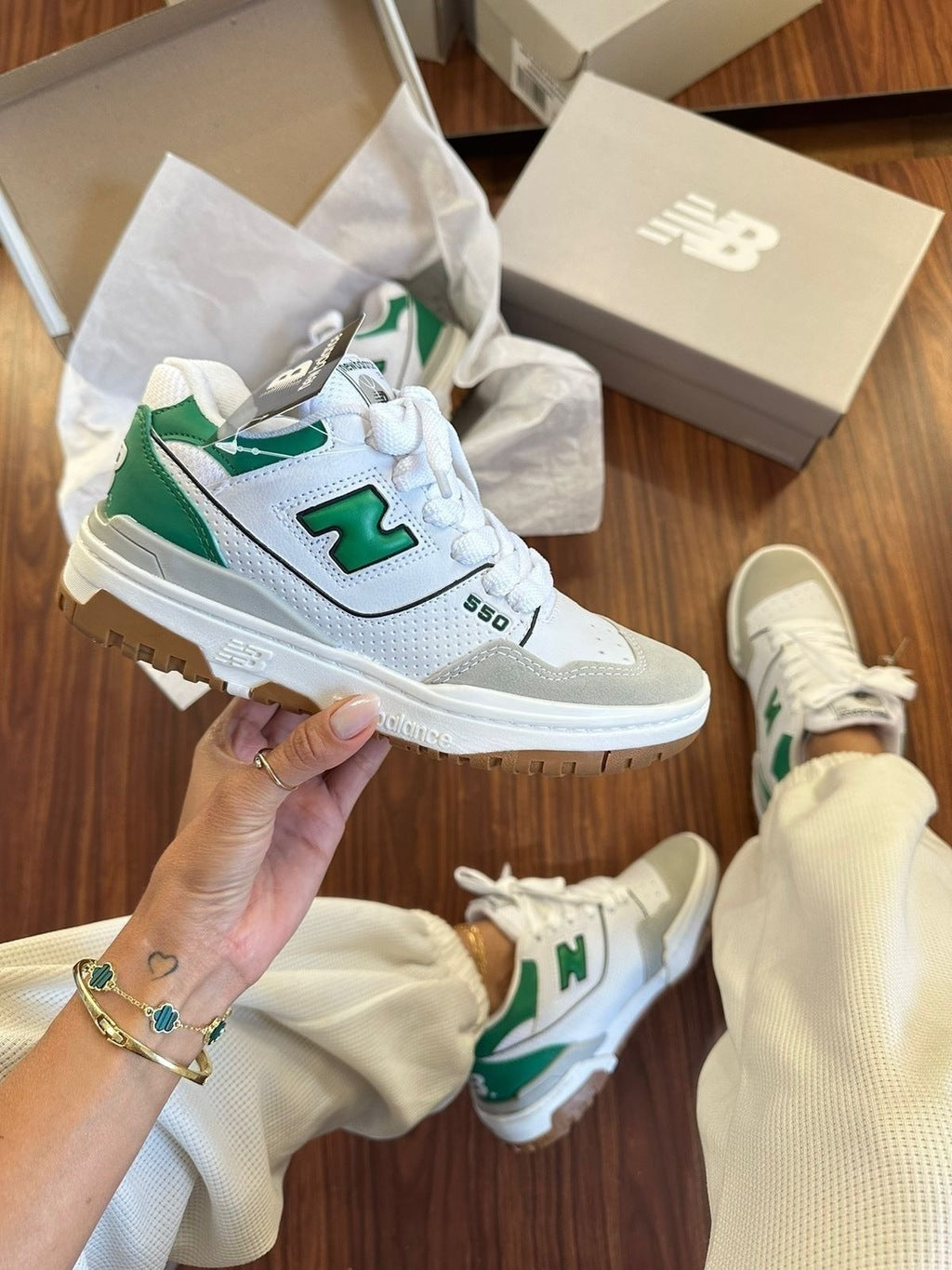 Tênis New Balance 550 Branco Verde - Lançamento