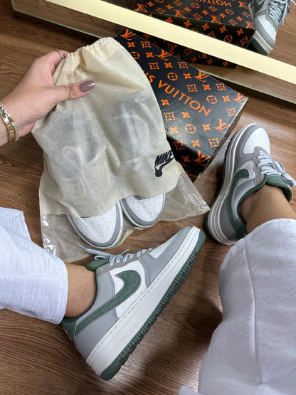 Tênis Nike Air Force LV Verde