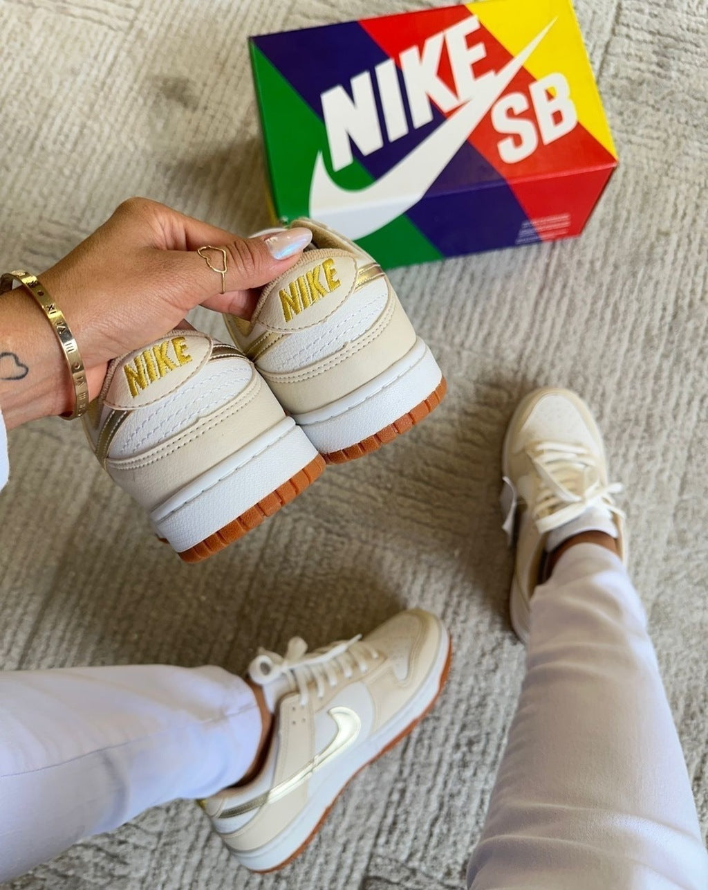 Tênis Nike Dunk Low Ouro Prime