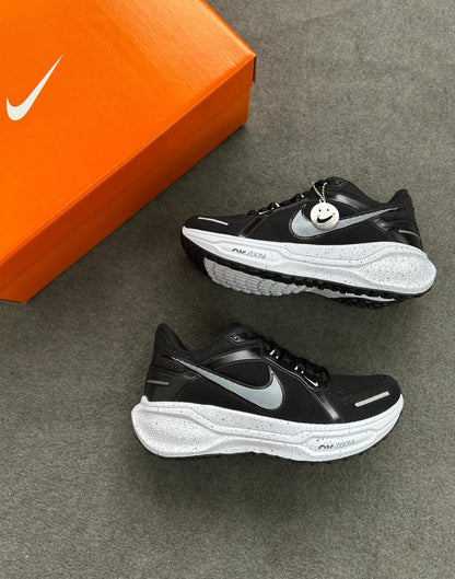 Tênis Nike Air Zoom Pegasus 41 Preto e Branco