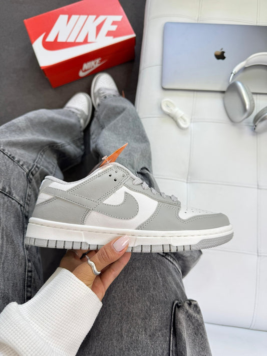 Tênis Nike Dunk Low Cinza Couro Vegano