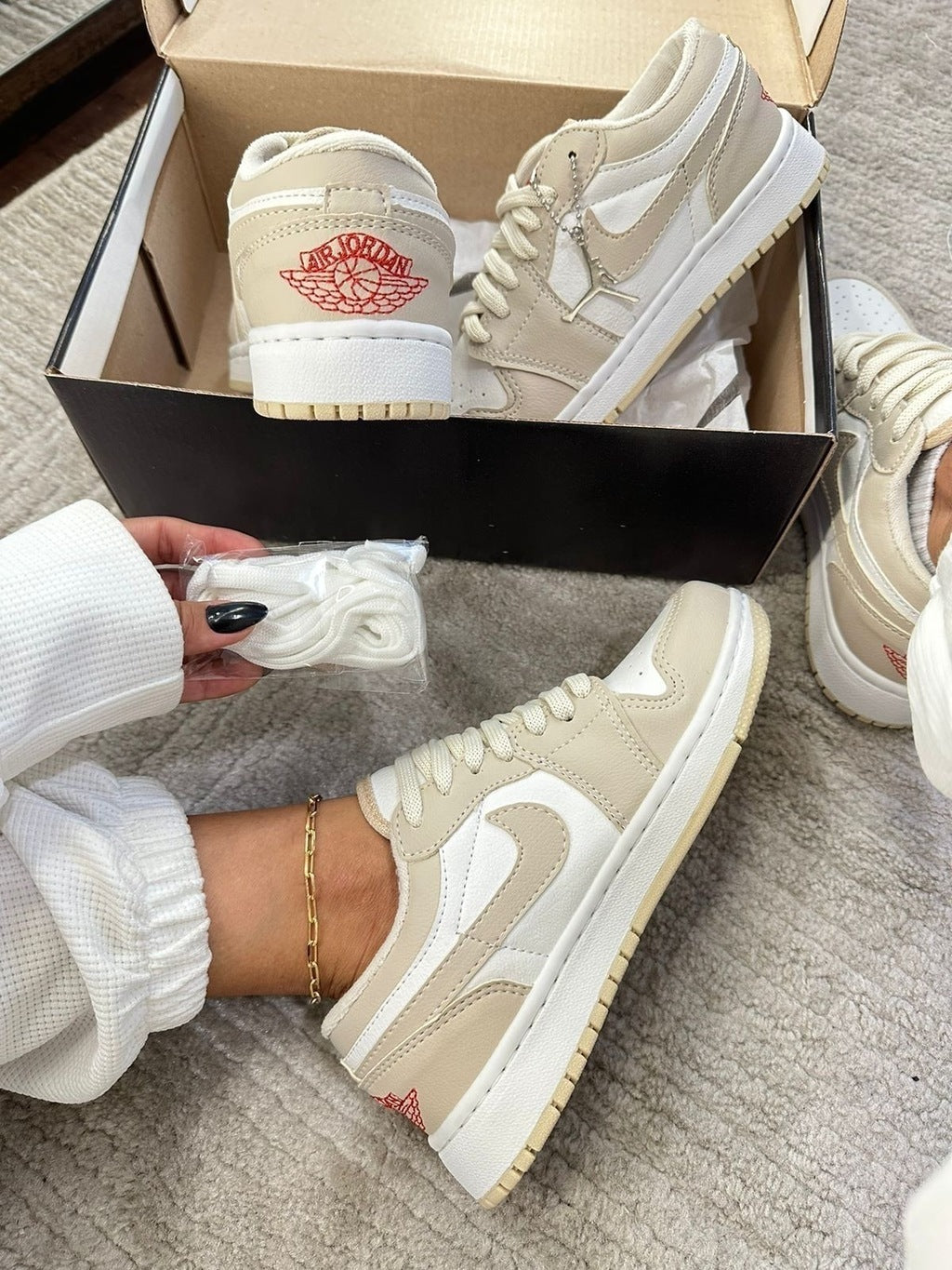 Tênis Nike Jordan Low Nude 2.0