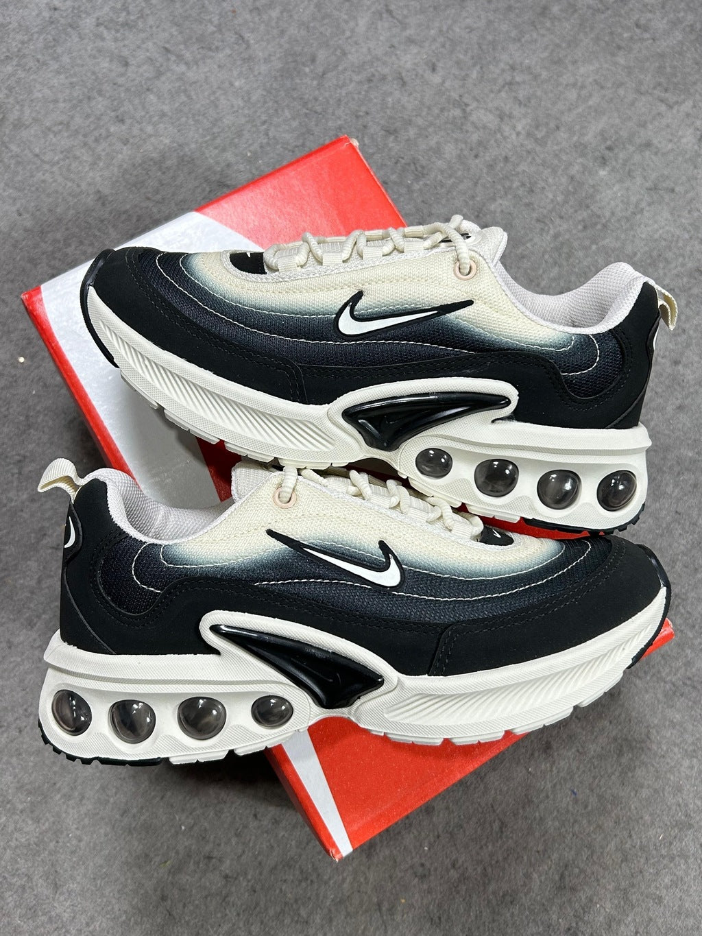 Tênis Nike Air Max DN Duocolor Prime