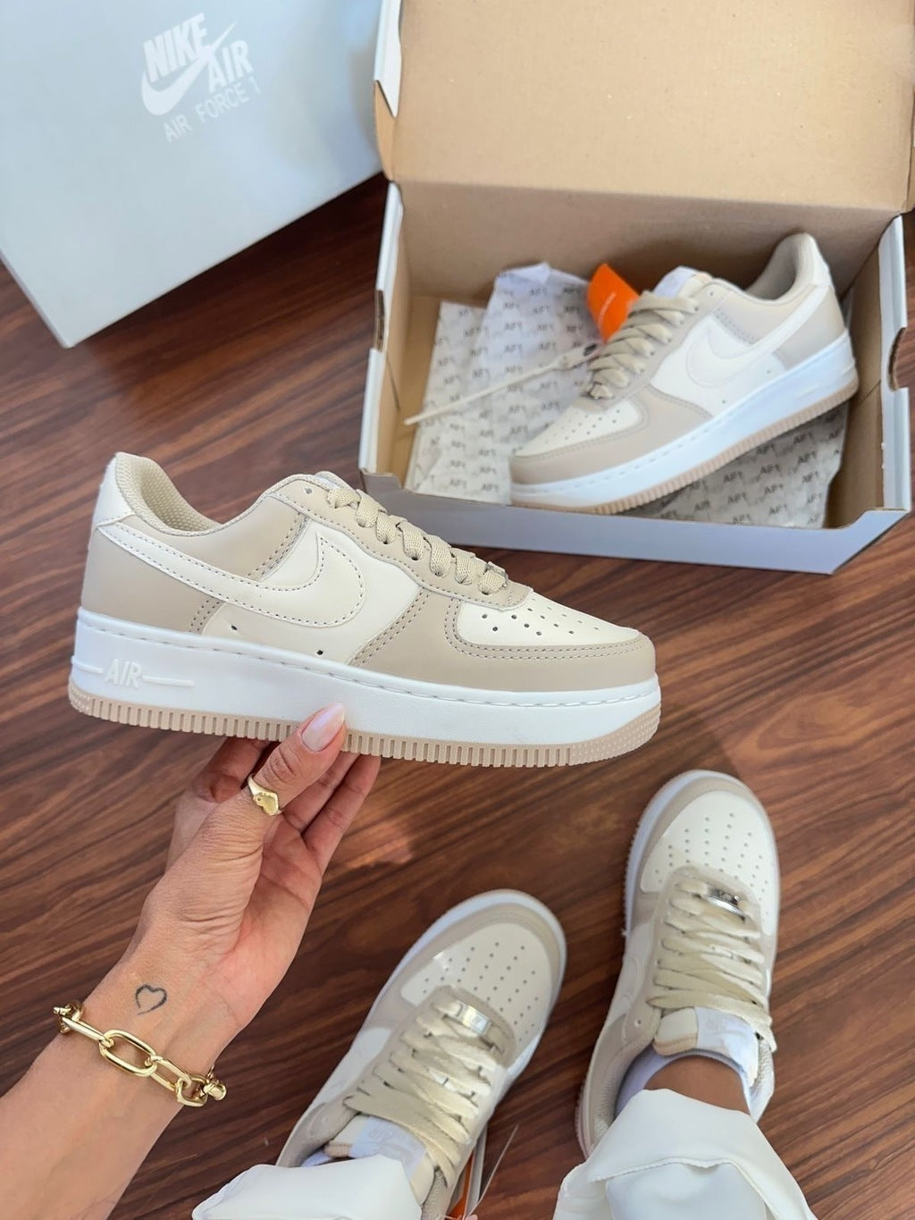 Tênis Nike Air Force Creme Prime