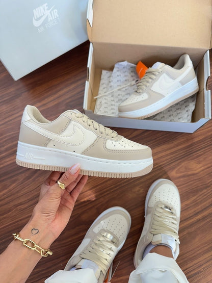 Tênis Nike Air Force Creme Prime